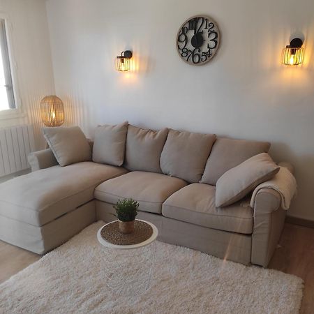 Centre Port,Studio Cosy,Vue Piscine Et Sur Le Parking Prive Ainsi Que Le Mont Saint Martin Agde Ngoại thất bức ảnh