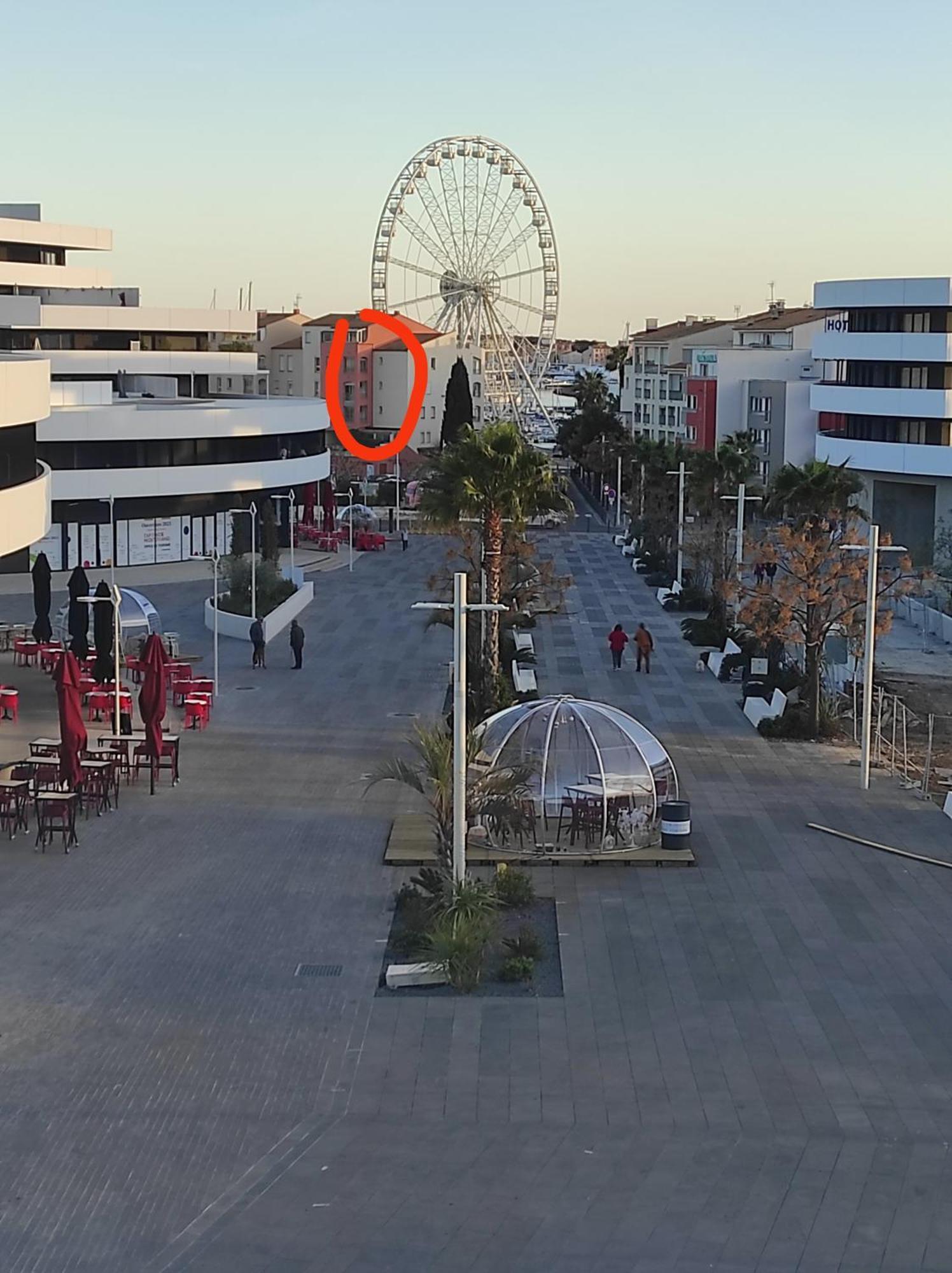 Centre Port,Studio Cosy,Vue Piscine Et Sur Le Parking Prive Ainsi Que Le Mont Saint Martin Agde Ngoại thất bức ảnh