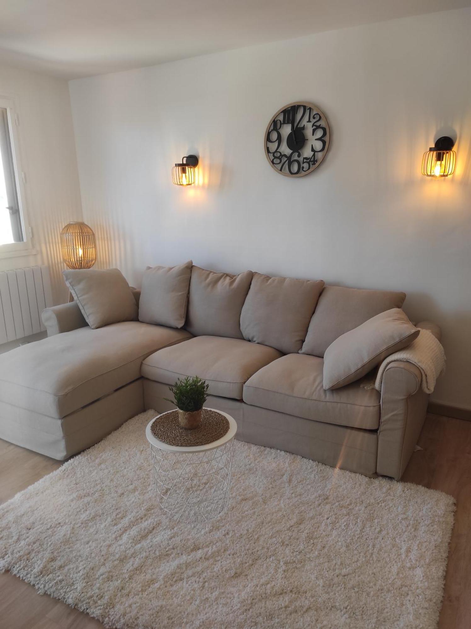 Centre Port,Studio Cosy,Vue Piscine Et Sur Le Parking Prive Ainsi Que Le Mont Saint Martin Agde Ngoại thất bức ảnh